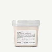 Thumbnail for Davines LOVE Curl Conditioner 250ml – Anti-Frizz Conditioner for Curly & Wavy Hair
