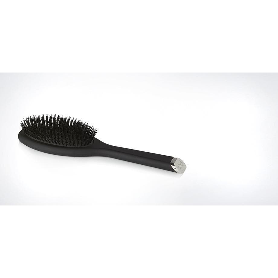 ghd oval dressing brush - Perfect for dressing out curls and waves